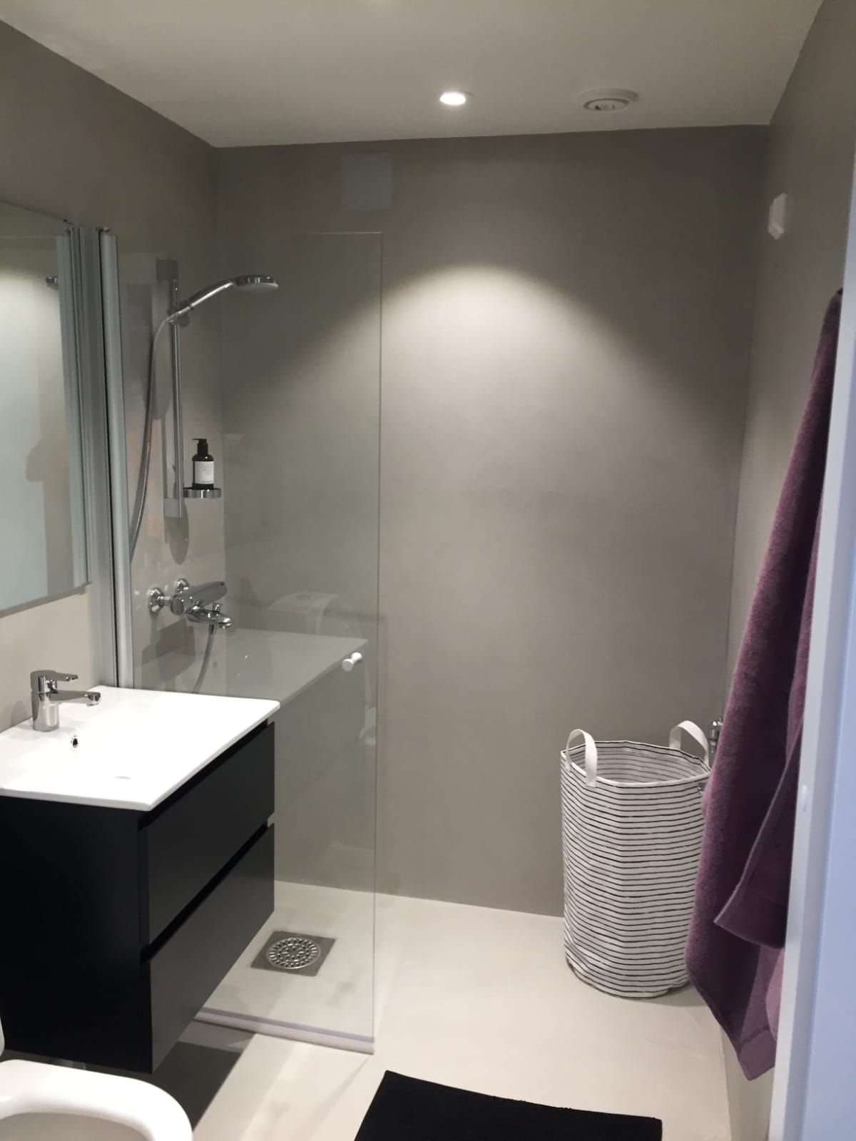 Sauna and bathroom